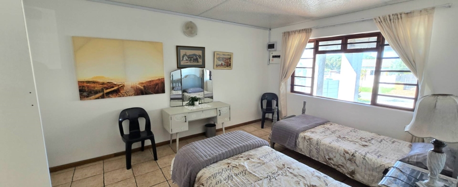 4 Bedroom Property for Sale in Kleinbaai Western Cape
